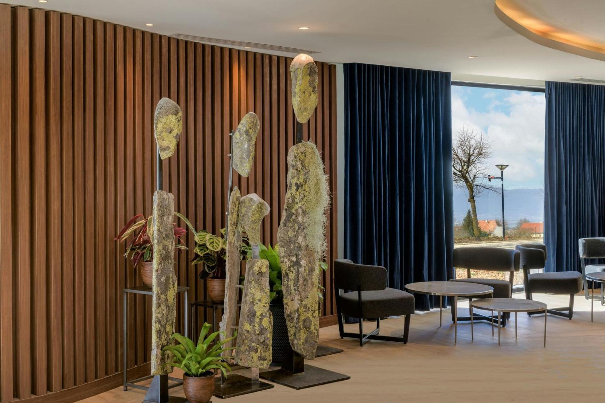 Ac Hotel By Marriott Saint-Julien-En-Genevois Kültér fotó